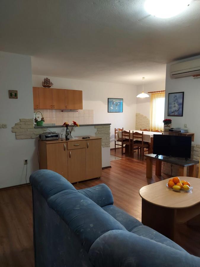 Apartmani Tatjana 奥库格哥恩基 外观 照片