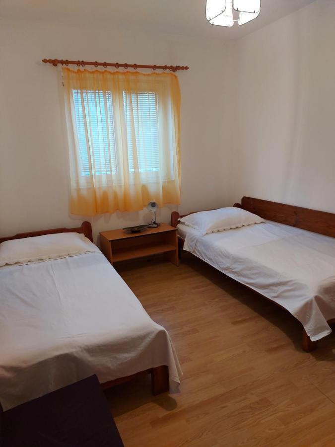Apartmani Tatjana 奥库格哥恩基 外观 照片